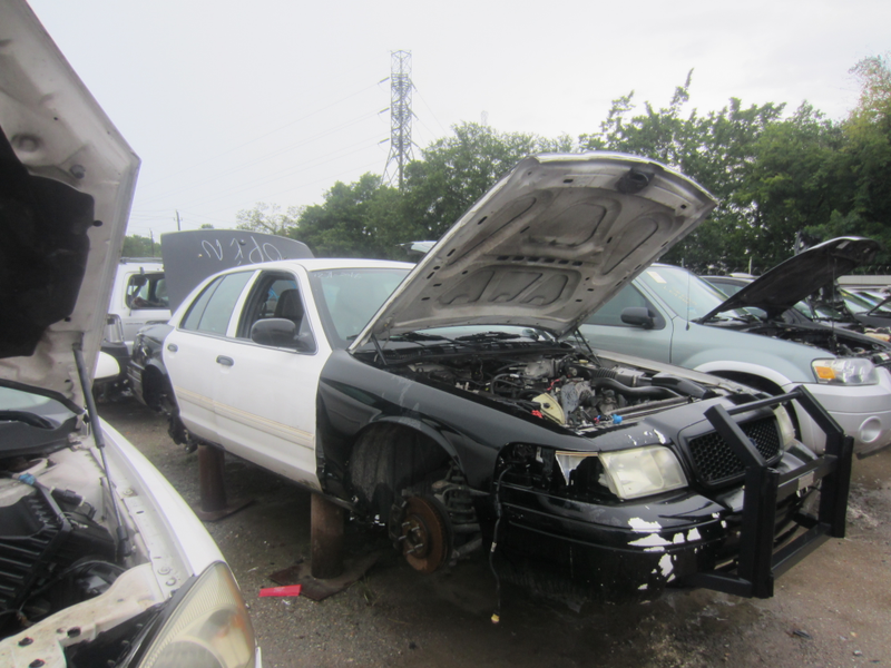 Illustration for article titled Lookin' through a junkyard